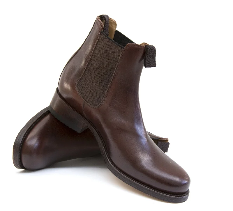 women shoes with modern and minimalist designs-Brown Chelsea Boot