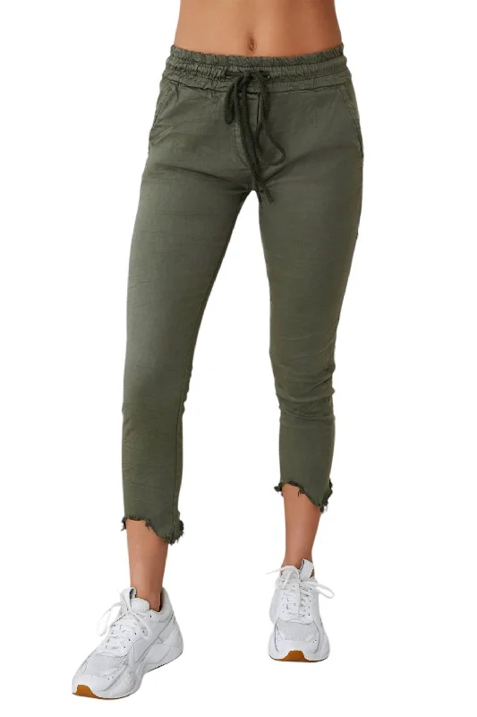 women’s cozy fleece sweaters-Zip Pocket Crinkle Jogger With Raw Hem In Army Green