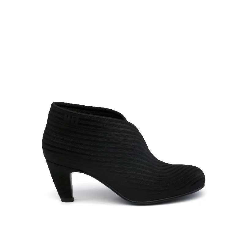 women shoes with classic black designs-Fold Mid