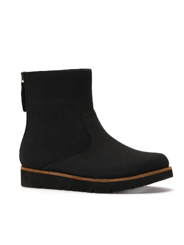 women shoes for trendy athletic casual wear-Women's Tobin Boot In Black