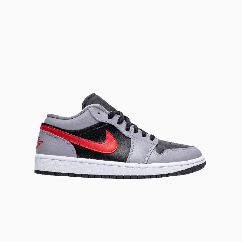 women shoes for trendy holiday looks-Women's Air Jordan 1 Low